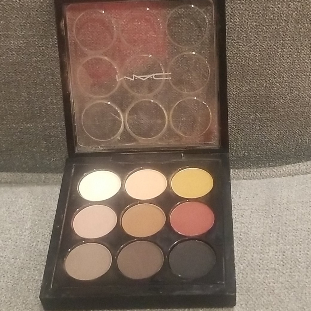 Mac Semi sweet Nine Times Nine palette